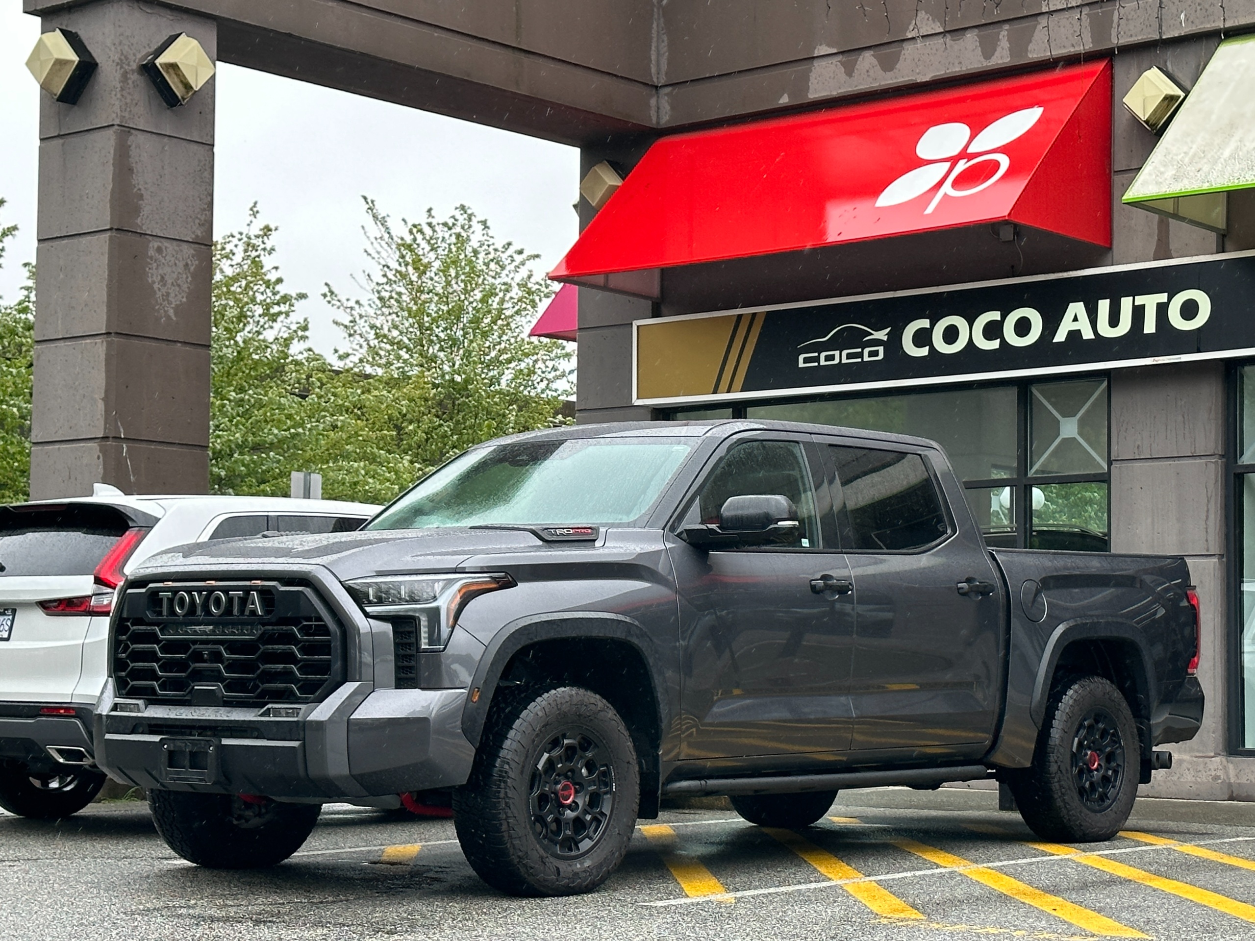 2023 Toyota Tundra - Image 4